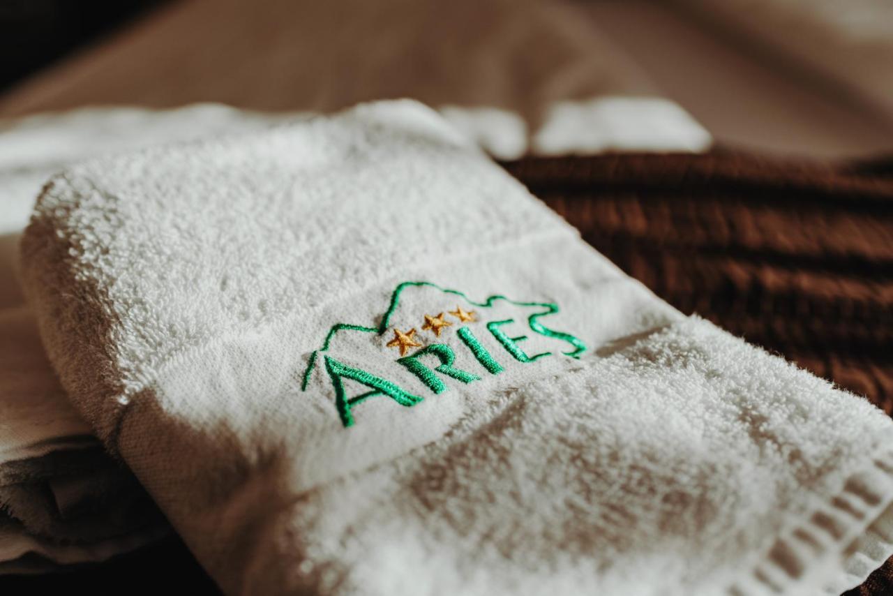 Hotel Aries Vartop Exterior foto