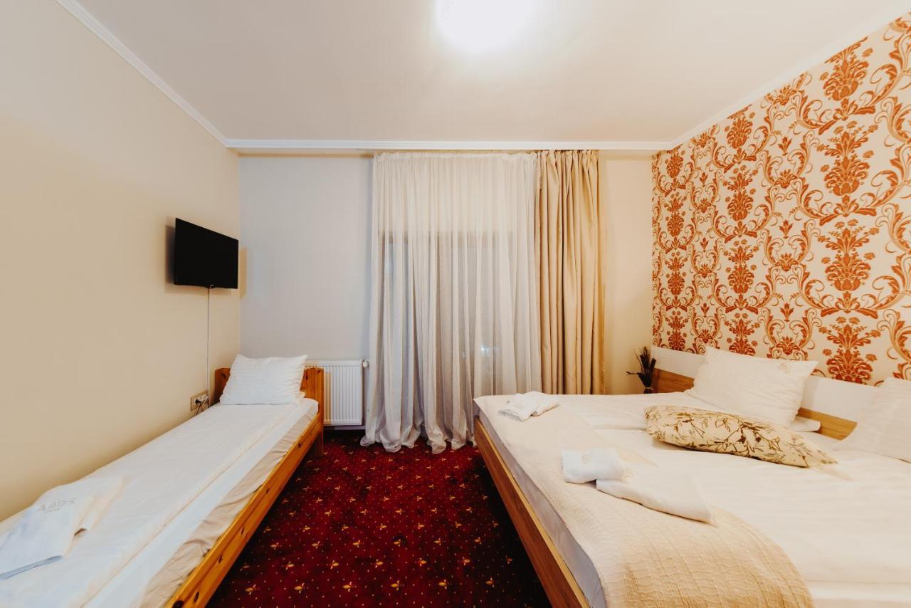 Hotel Aries Vartop Exterior foto