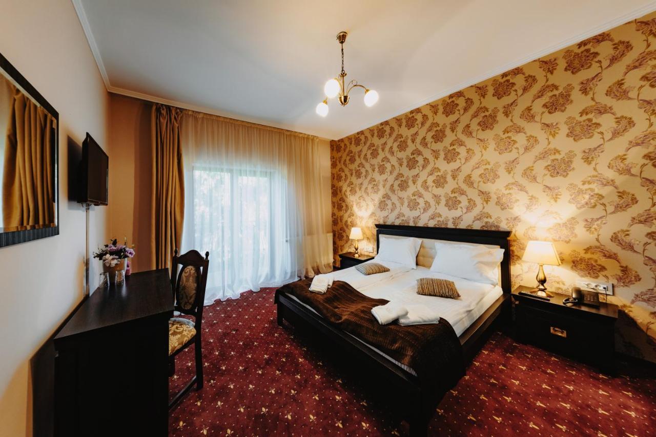Hotel Aries Vartop Exterior foto