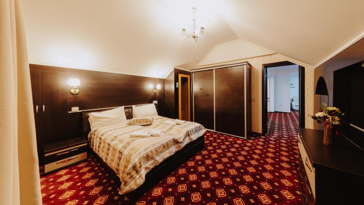 Hotel Aries Vartop Exterior foto