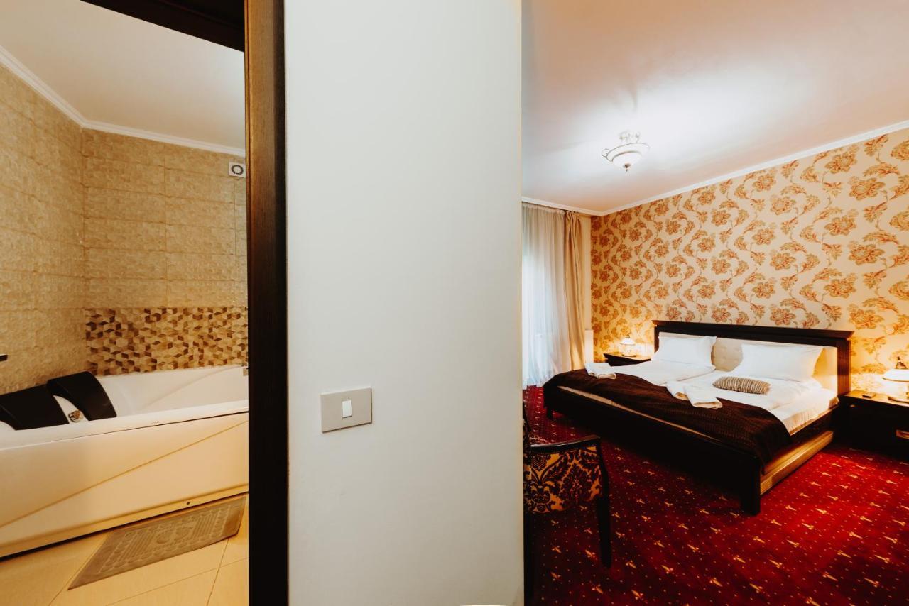 Hotel Aries Vartop Exterior foto