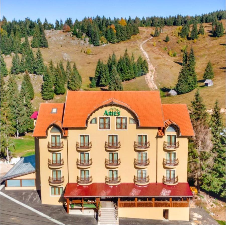 Hotel Aries Vartop Exterior foto